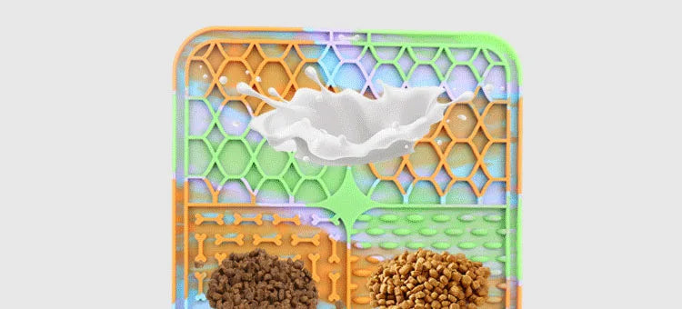 Silicone Lick Mat for Dogs – Slow Feeder, Bath Time Distraction & Training Aid